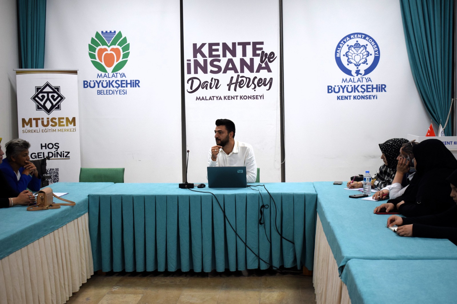 Sivil Toplum Atölyeleri’nin Üçüncü Dersinde “STK’da Kriz Yönetimi” konusu ele alındı