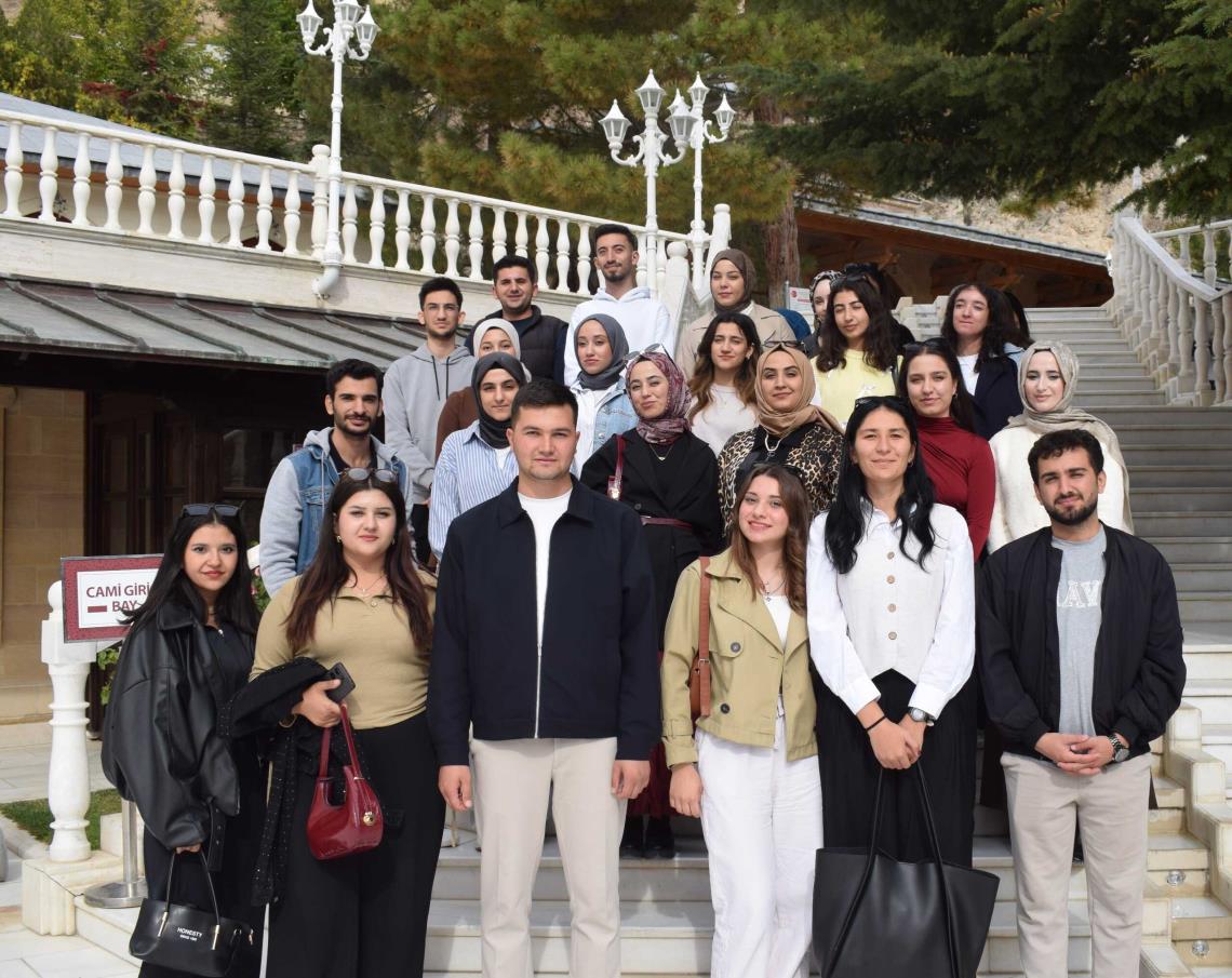 Malatya Kent Konseyi Gençlik Meclisinden Darende Gezisi