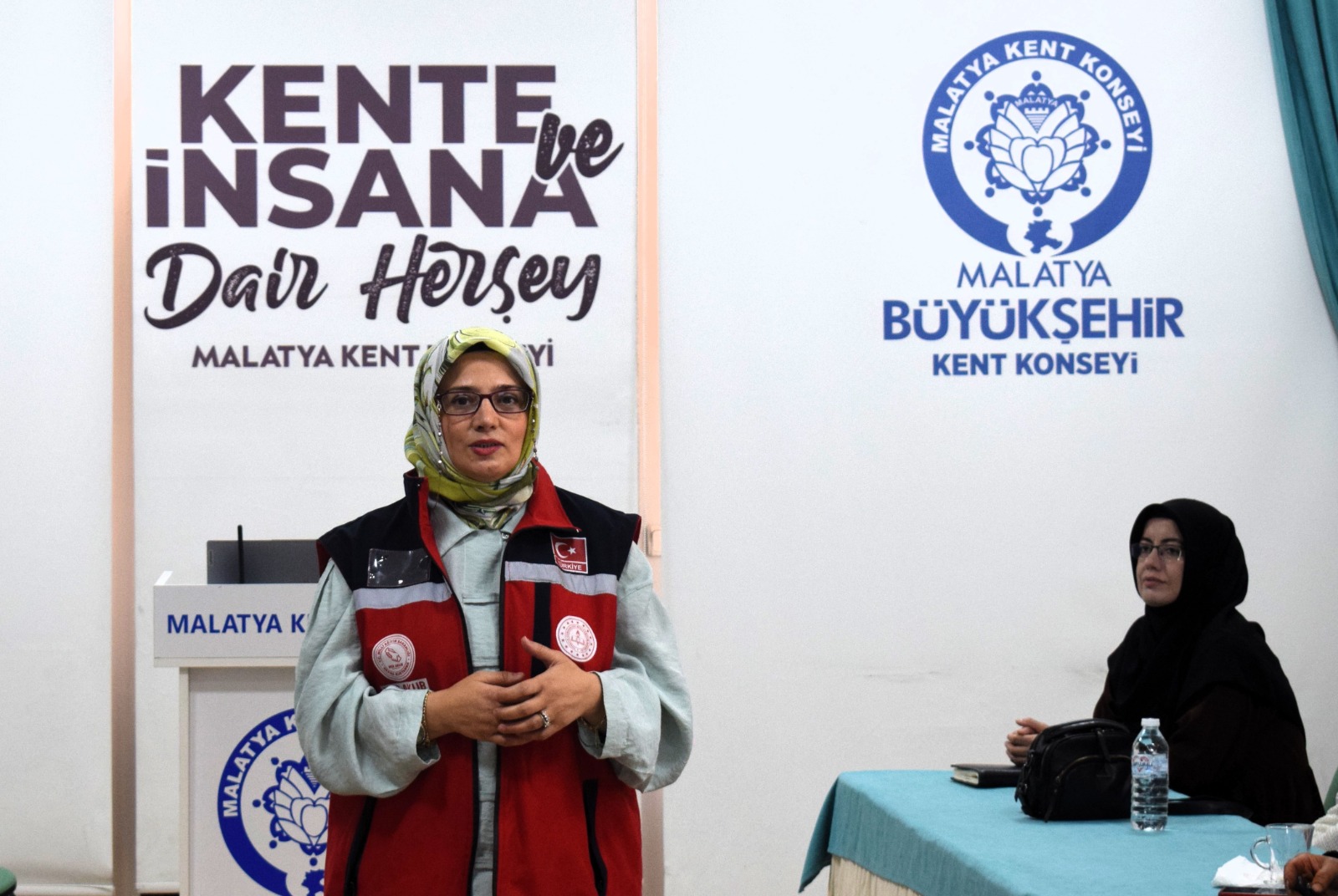 Malatya Kent Konseyi Kadın Meclisi’nden Hayati Etkinlik: "Afet Farkındalık Eğitimi" Gerçekleştirildi