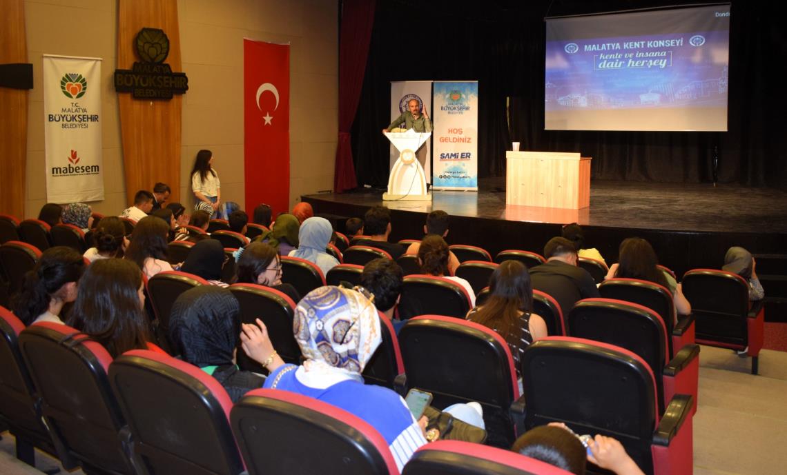 Sınav Öncesi Öğrencilere Motivasyon Konferansı