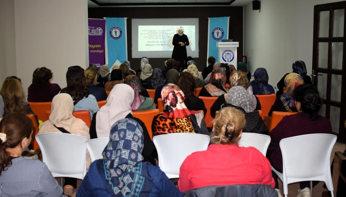 Kadın Meclisi “ Kronik Hastalıklar ve Tedavi Yöntemleri” Programında Bir Araya Geldi