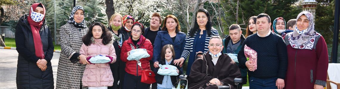 Özel Gereksinimli Çocuklar Gürkan Ailesi’nin Misafiri Oldular