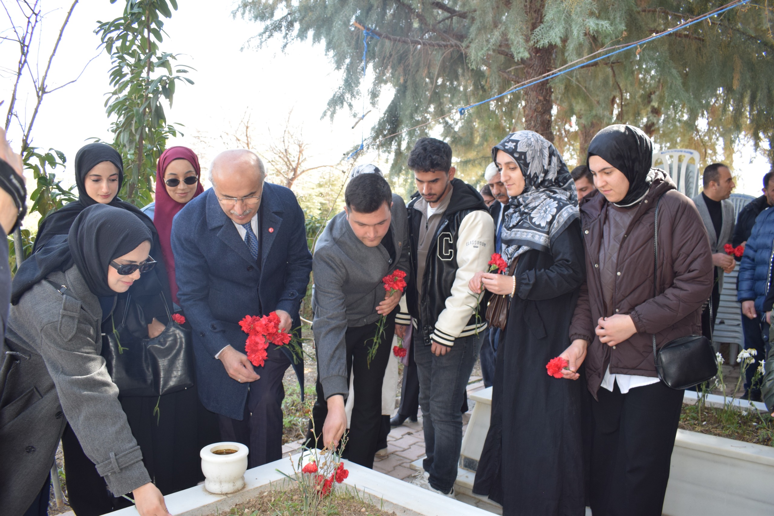 Gençlerden Şehitlere Vefa Örneği